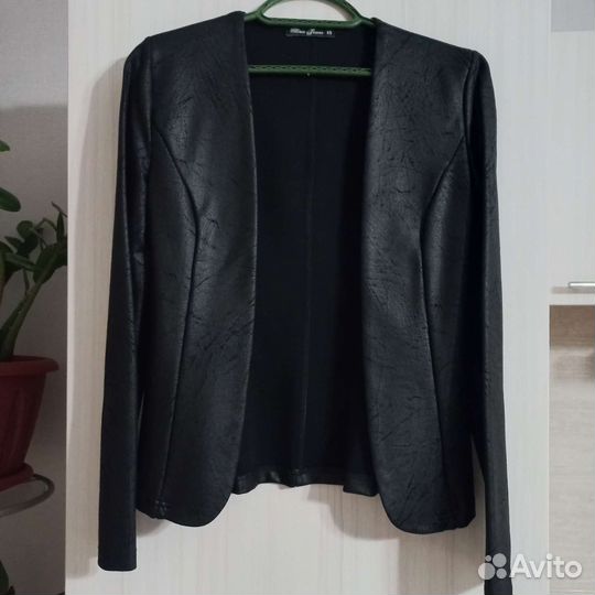 Женские вещи 42-44 размер