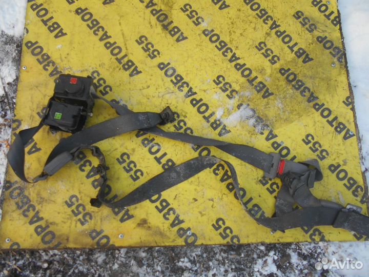 Ремень безопасности зад Kia Rio 1 2000-2005