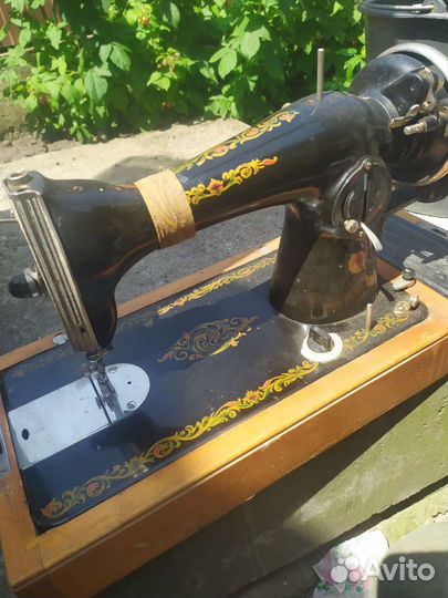 Швейная машинка