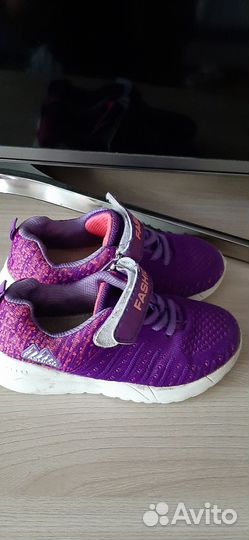 Кроссовки для девочки