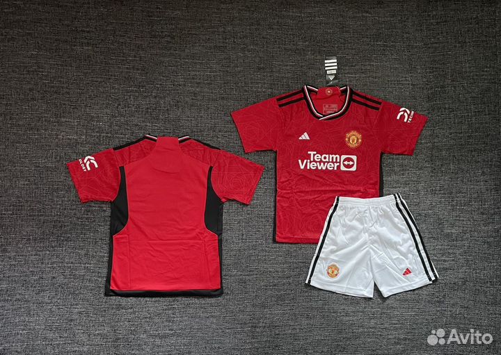 Футбольная форма Манчестер Юнайтед