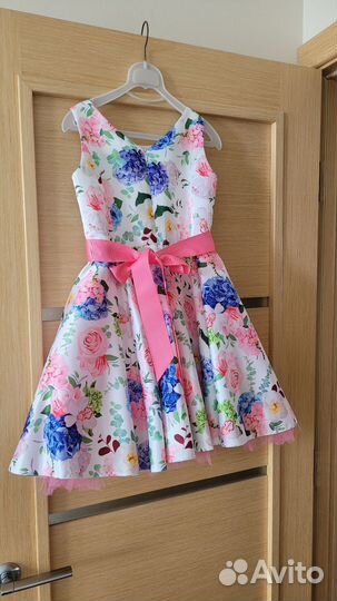 Нарядное платье для девочки