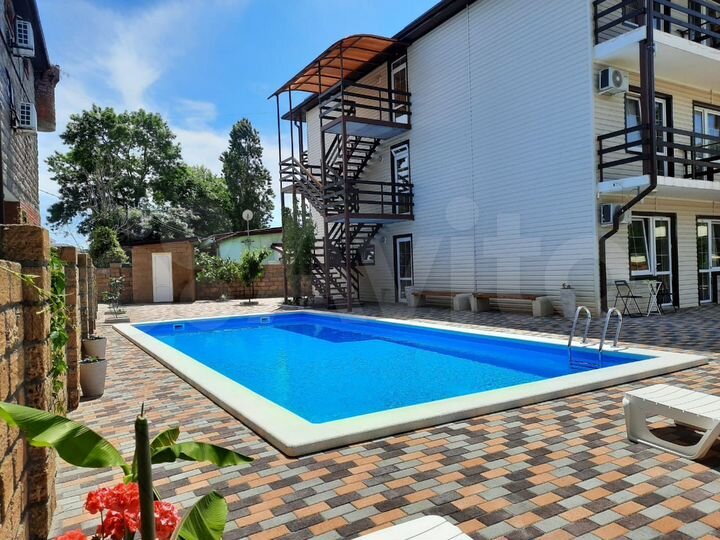 Гостиница, 853 м²