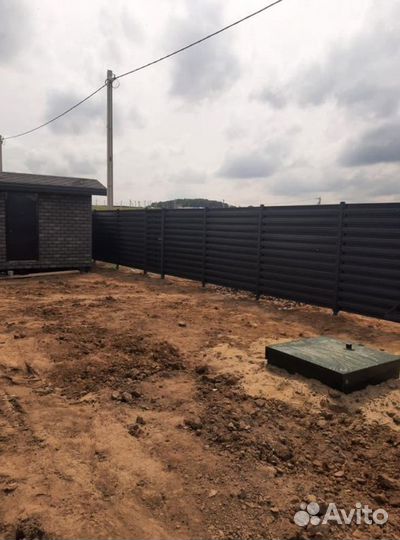 Забор из профнастила с металлическими столбами кач