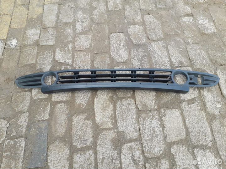 Решетка переднего бампера Лада Приора, новая