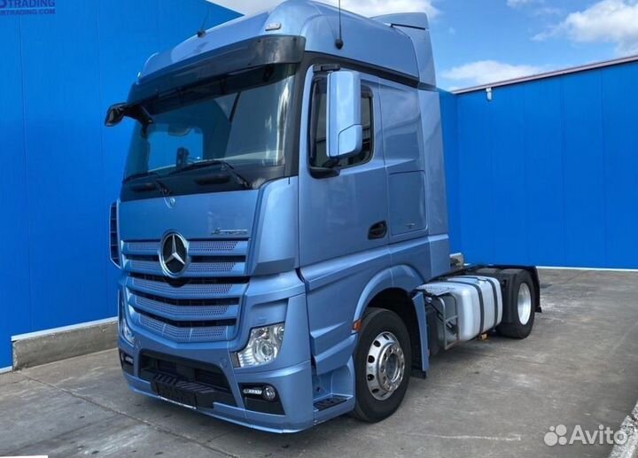 Pазбираем грузовик Mercedes-Benz Actros mpiv с 201