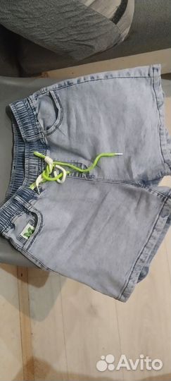 Джинсовые шорты