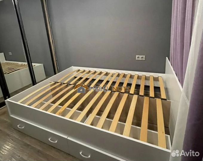 Кровать с ящиками