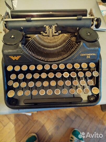 Пишущая машинка старинная continental