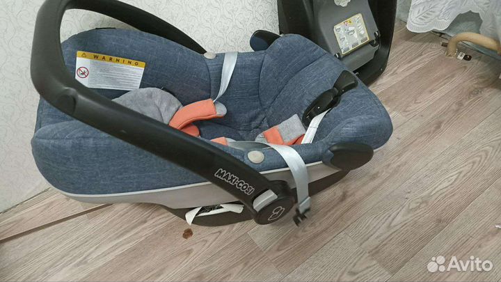Детское автокресло от 0 maxi cosi