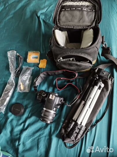 Фотоаппарат Canon 1000D полный комплект