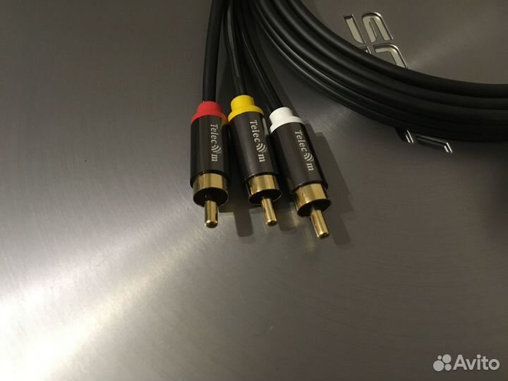 Кабель AV 3RCA Telecom TAV7150M-1.5M