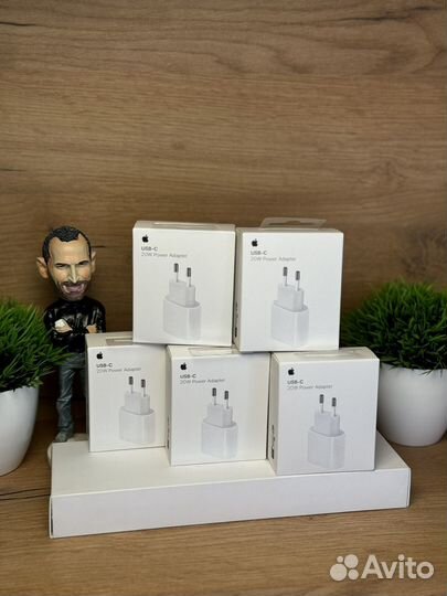 Оригинальный блок Apple 20W (Новый; Запечатанный)