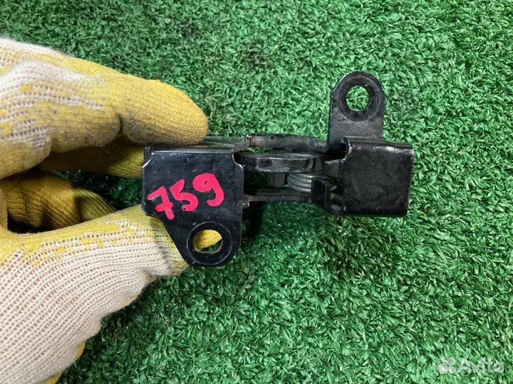 Замок капота Mercedes-Benz E-Class C207 271860