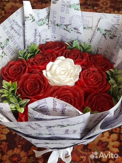 Цветы из атласных лент