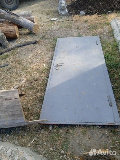 Дверь входная металлическая