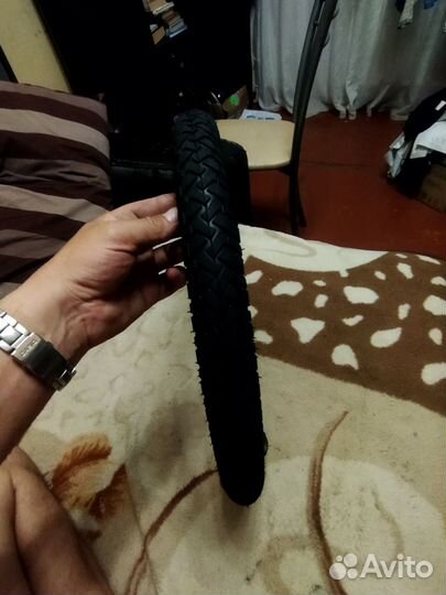 Покрышки на велосипед 18*2.125