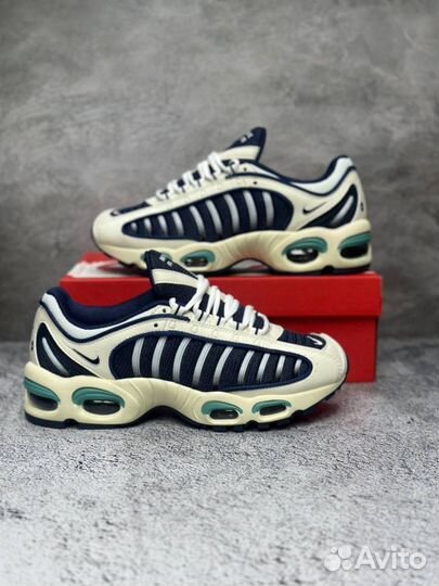 Кроссовки обувь синие Nike air max tailwind 4