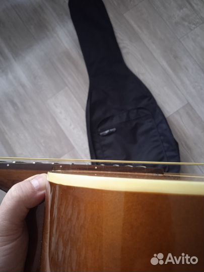 Акустическая гитара Кремона