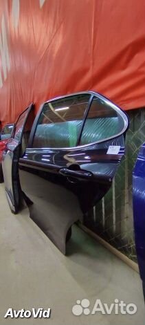 Задняя левая дверь Toyota Camry V70 Камри 70