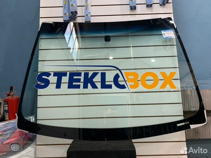 Лобовое стекло на Форд Фокус