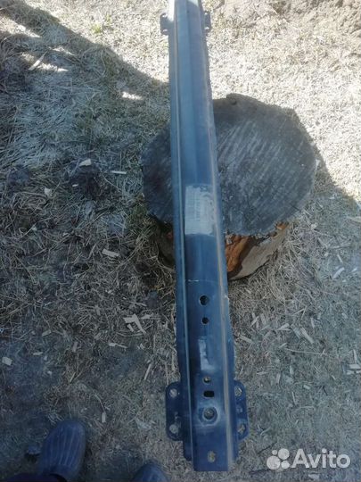 Усилитель заднего бампера Туарег