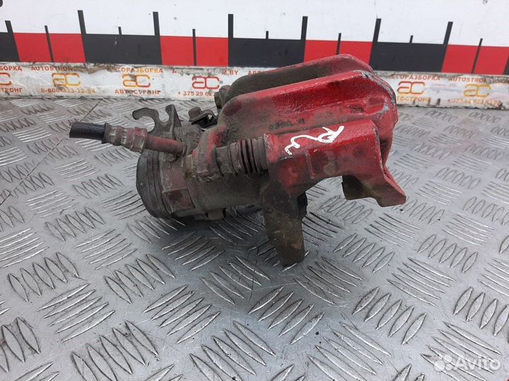 Суппорт задний правый BMW 5 F07/F10/F11 2011