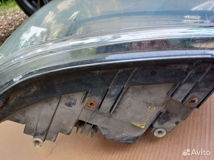 Фары на volkswagen transporter T5