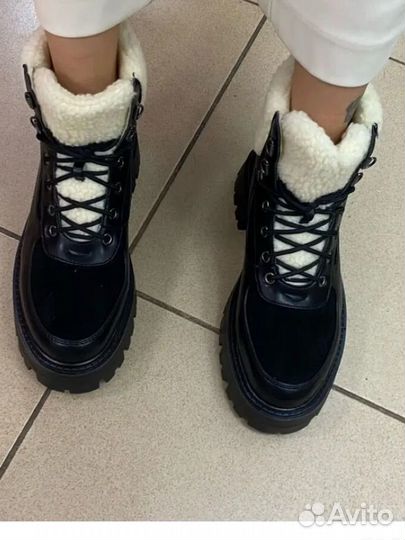 Ботинки женские новые