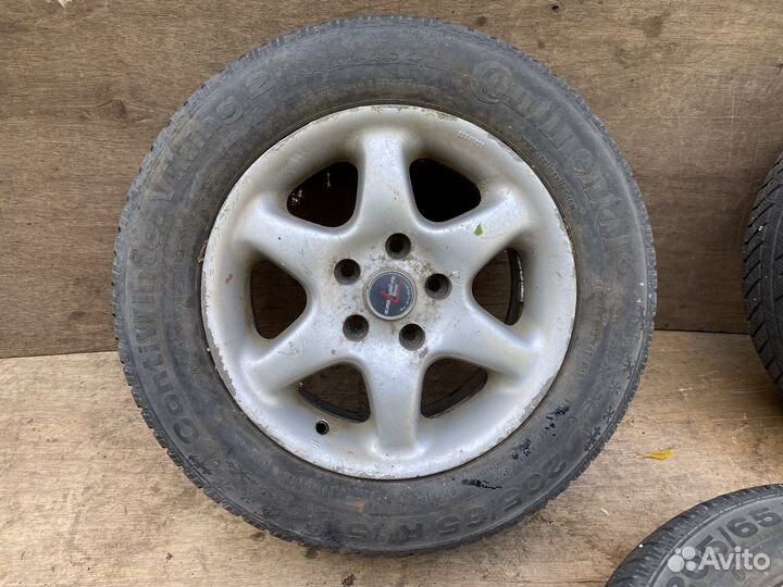 Литой диск R15