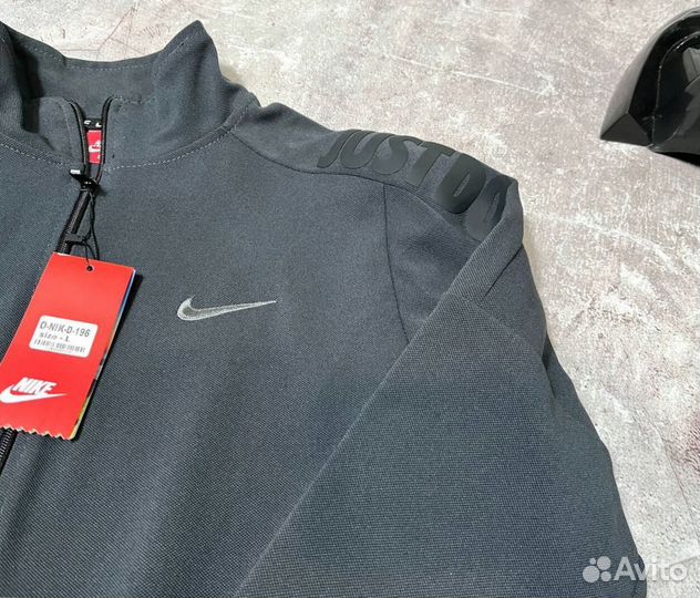 Спортивные костюмы Nike