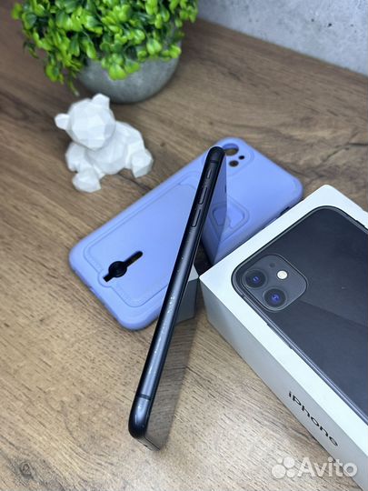 iPhone 11, 64 ГБ