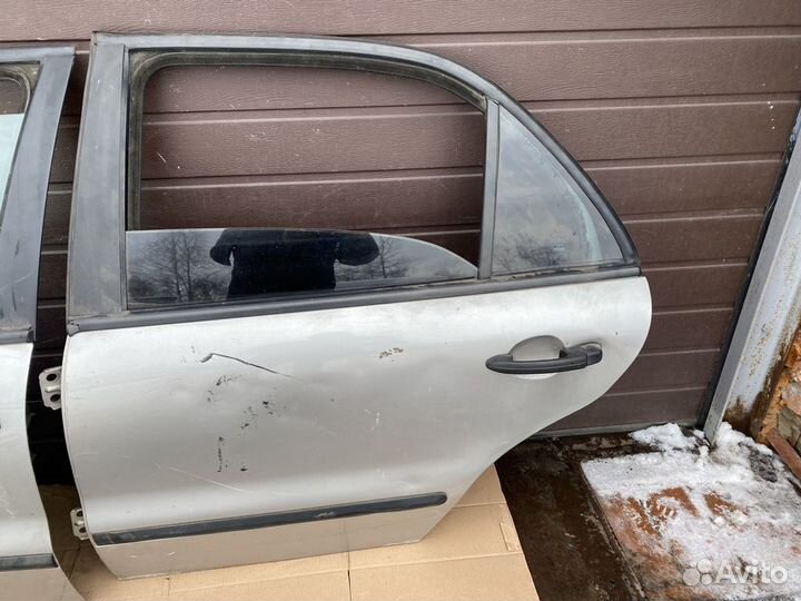 Дверь левая fiat marea