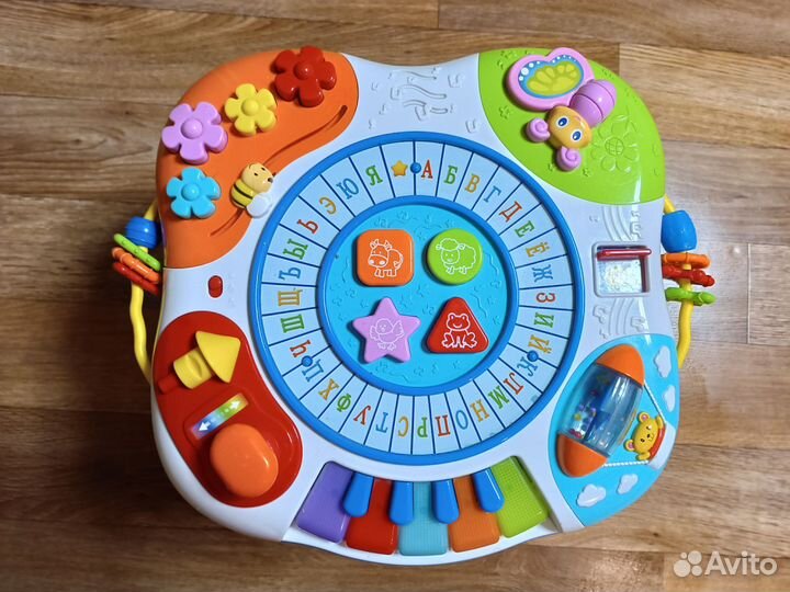 Развивающий музыкальный столик