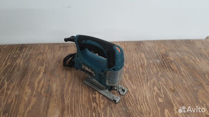 Лобзик Makita 4329