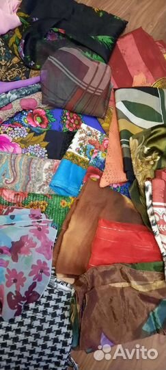 Женские шарфы и платки