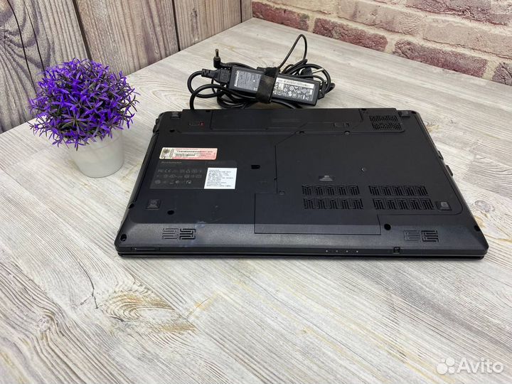Ноутбук Lenovo G570 i3-2348m 4gb ddr3 320gb