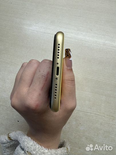 iPhone Xr, 64 ГБ