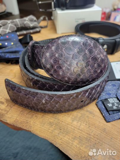 Галстук, ремень, бабочка