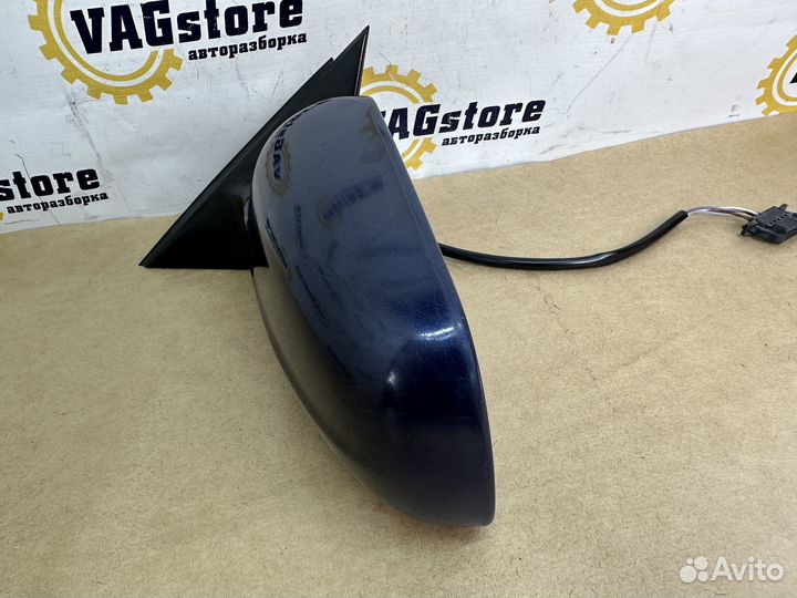 Зеркало левое Volkswagen Passat B5