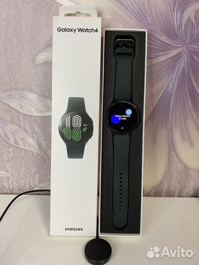 Смарт-часы Samsung Galaxy Watch4 44mm
