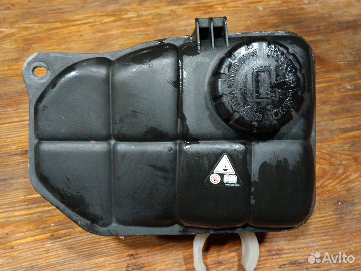 Бачок расширительный mercedes-benz C-class CLK-cla