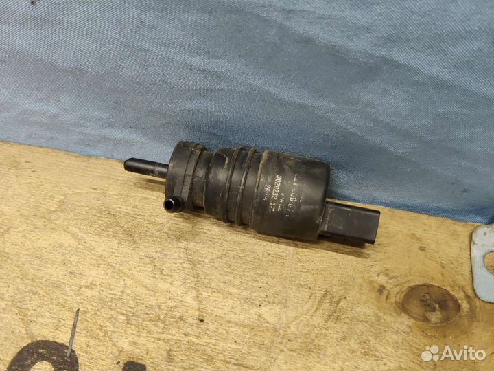 Насос омывателя лобового стекла Mercedes W203 C203