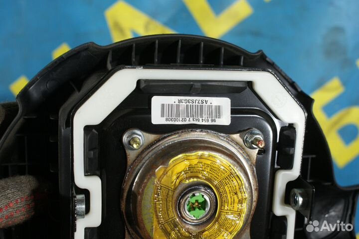 Руль (стреляная подушка) Chevrolet Aveo T250