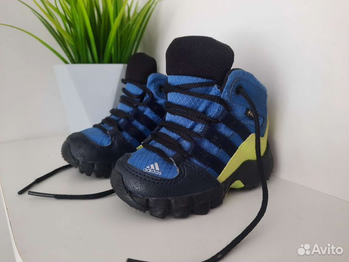 Ботинки демисезонные Adidas