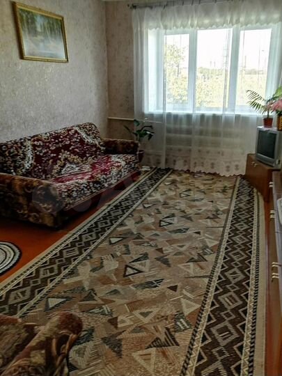 4-к. квартира, 77 м², 1/2 эт.