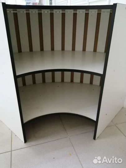 Стол с тумбой