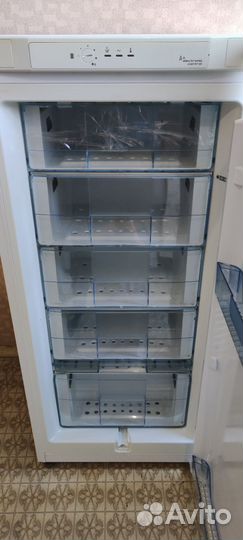 Морозильная камера Hansa FZ 202/34