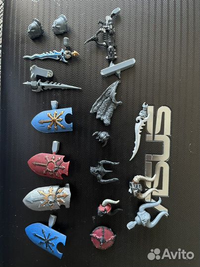 Warhammer FB Warriors of Chaos Bits