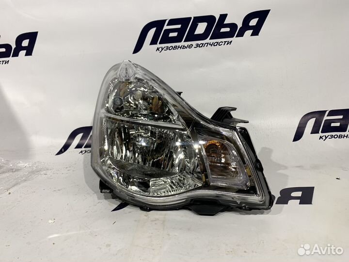 Фара Nissan Almera G15 (13) правая